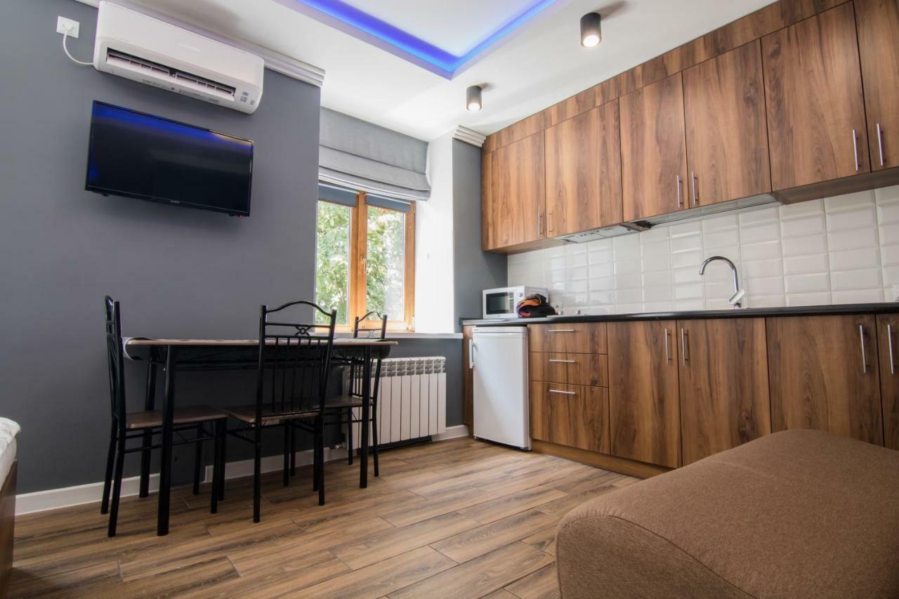 Lux Apartment Near Arena City Kyiv Exterior photo